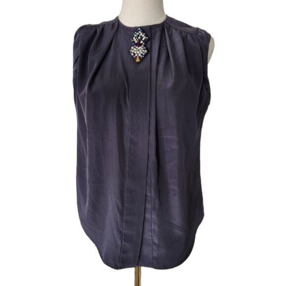 NWOT Mandee Grey Sleeveless top with Rhinestone Detail - Size Small - Picture 1 of 10